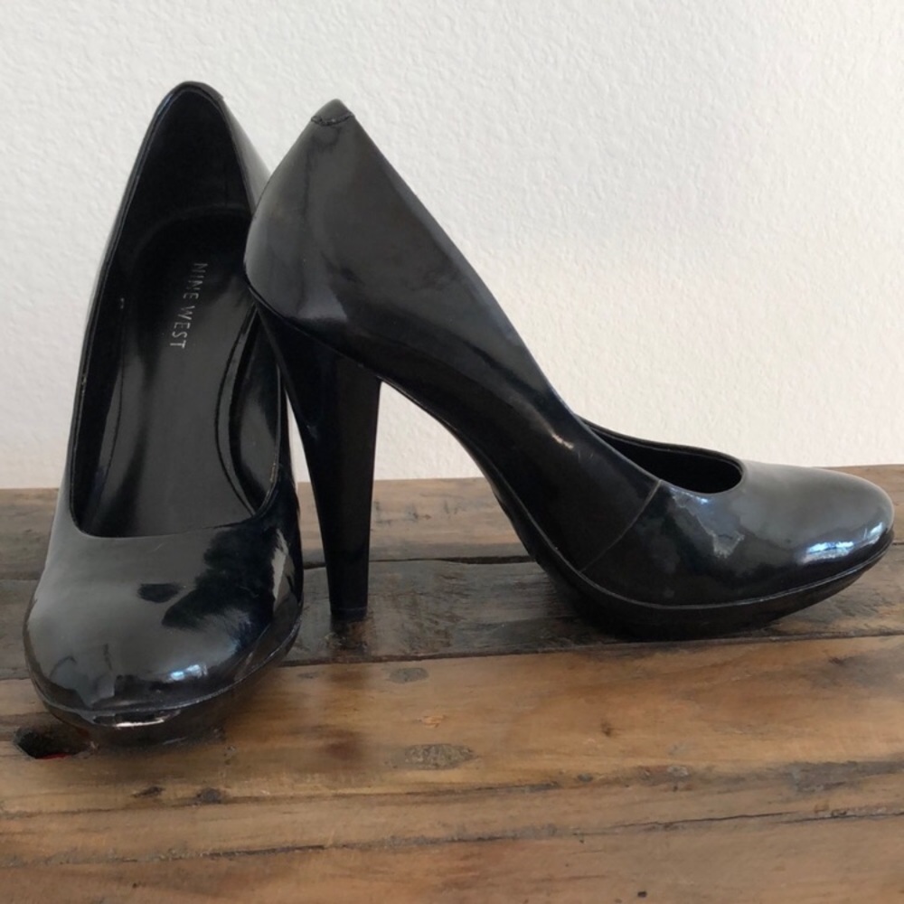 NINE WEST “Melissa” Platform Pumps